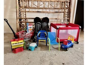 Collection Of Items For A Baby Or Two - These Items Need To Be Cleaned Before Use