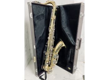 Yamaha Saxophone In Case - Serial Number YTS-23 028909 A