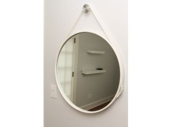 White, Modern Circular Mirror