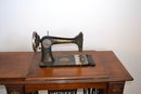 Antique Singer Sewing Machine In Wood Case On Trendle Base