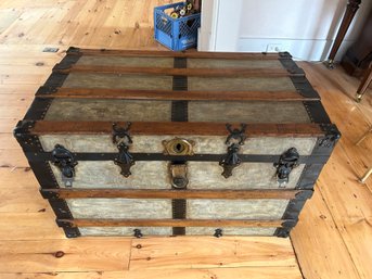 Wonderful Antique Steamer Trunk Painted & Restored In Great Condition, 38' 21.5' 23'H