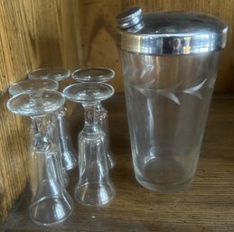 6 Pcs Vintage Etched Glass Cocktail Shaker & 5 Stemmed Lacquer Glasses