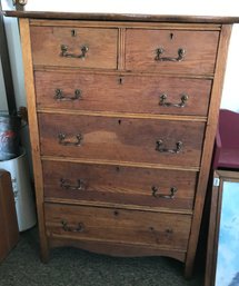 Antique Solid 2-Over-4 Oak Chest Of Drawers, Dimensions 33'W X 18'D X 46'H