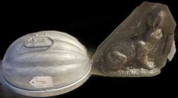 2 Pcs Antique Molds - Bre'er Rabbit & Wear-Ever No. 110 Aluminum Melon Shaped  Pudding Mold, 8' X 6' X 4'H