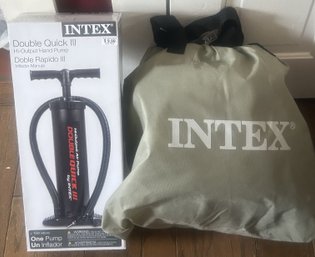 2 Pcs INTEX Single Blow-Up Mattress In Carrying Bag And NIB Double Quick III Hand Pump