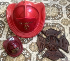 3 Pcs Red Metal Fireman's Fund Helmut Paperweight , 4.5' X 5.5' X 3.5',Cast Iron Plaque, 8.5' X 9.5'H & Helmut