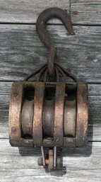 Block And Tackle With Three Pulleys