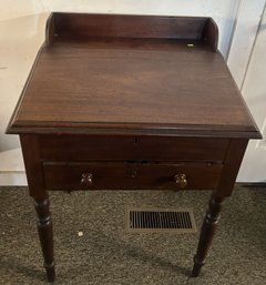 1840s Antique Walnut Slant Lift Front Desk With Single Drawer On Turned Legs With Gallery, 26.25' X 20.5' X 37