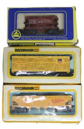 Lot Of Three HO Scale Freight Cars - 2 Are Bachman - 1 Is AHM