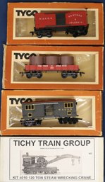 Three HO Tyco Cars From The Western & Atlantic RR In Boxes Plus A 120 Steam Crane Kit From Tichy Train Group
