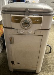 Vintage NESCO Kitchen Magician Electric Roaster Oven On Storage Stand, With Original Instruction Booklet