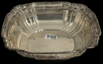 1943 Gorham Sterling Silver 9' Sq Bowl, Pattern 576, 9' X 9' X 2.5'H, Weight Approx. 535 GR, 19.0 Oz