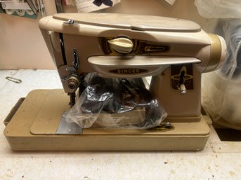 Vintage Table Top Singer Sewing Machine With Foot Control, 20' X 7' X 11'H, With Dust Cover