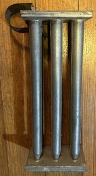 Antique Tin 6-Candle Rectangular Mold, Handle Loose