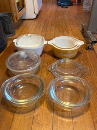 Several Pieces Vintage Pyrex Baking Dishes Some With Covers, Pie Dishes