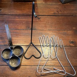 Vintage *RARE* Tin 3-Egg Poacher 6' X 11.5'L & Iron Hook 13.5'H And Pair Wire Glove Forms