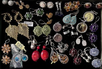 Large Sterling Collection & Gem Stone Earrings And Necklaces In Vintage Wooded 1-Door & 4-Drawer Jewelry Chest