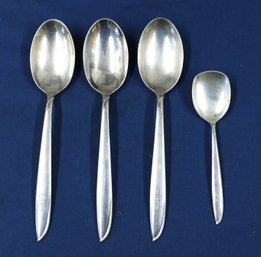4 Pieces - 3 Sterling Silver Serving Spoons And Sugar Spoon - International Sterling -  Silver Rhythm Pattern