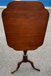19thC Antique Tilt Top Tea Table With Shaped Top, 23.25' X 18.25' X 42'H (tilted Up)