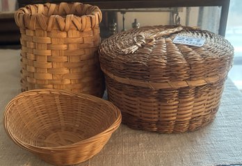 3 Pcs Small Woven Baskets, 1-Covered, 6' Diam. X 3.5'H