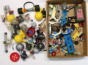 Lot Of Capsela Toy Parts - See Photos