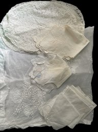 14 Pcs Vintage Hand Stitched Lace Linens, Sq Table Scare, Oval Mats, Hot Roll Cloths & Table Napkins