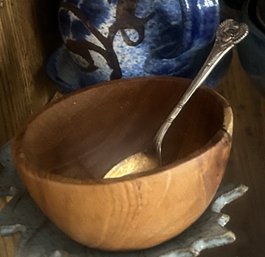 Small Carved Treenware Bowl, 3.5' Diam. X 2'H  With Spoon