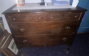 Antique 2-Over-2 Drawer Chest With Brass Knobs & Pulls On Turned Legs With Brass Casters, 40' X 20' X 38'H