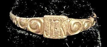 Antique Victorian 14K Baby's Ring With Engraved Initials 'JFK', Size 2, Weight .41 Dwt