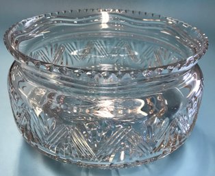 Vintage Large High Quality Heavy (7.12 Lbs) Lead Crystal Center Piece Bowl, 10.5' Diam. X 6-1/8'H