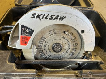 Electric 1-3/4 HP, 7-1/4' SkilSaw In Carrying Tote