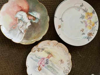 4 Pcs Vintage Hand Painted Plates 2 With Girls And 2 Floral