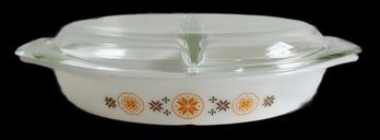 Vintage Oval 13' X 8.75' X 3.5'H, PYREX 1-1/2 Qt Covered Divided Baking Serving Dish