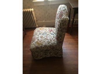 Upholdtered Rolling Dressing Chair