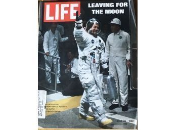 Collection Of 1969 Magazines Related To Apollo Moon Mission
