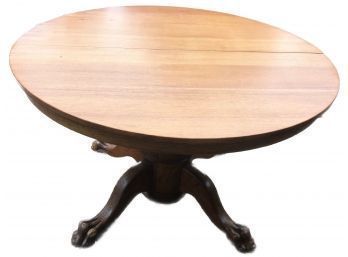 Vintage Sturdy Solid Oak 48' Round Dining Table With Lion's Paw Feet And 2 Leaves