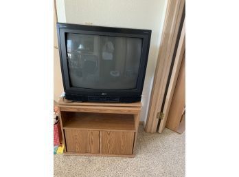 Vintage Zenith Tv And Tv Stand