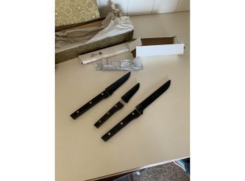 Lot Of Thre Black Angus Knives With Holder