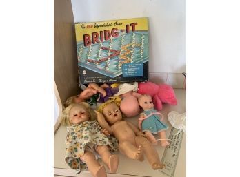 Vintage 1960 BRIDG-IT Strategy Board Game HASBRO & Doll Babies