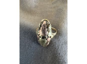 Large Black Hills Gold Ladies Ring Marked  10-12 K
