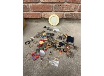 Lot Of Jewelry Mostly Earrings And Pins