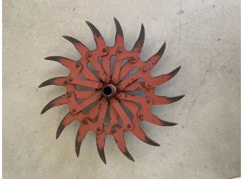 Old Farm John Deere Spiked Wheel Garden Flower & Rustic Wall Decor Sunburst Red