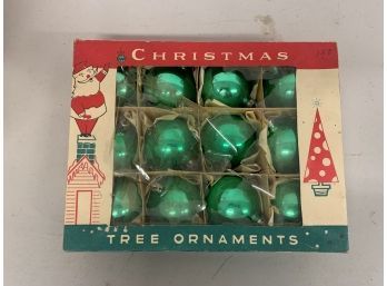 Vintage Glass Christmas Tree Ornaments Bulbs In Great Graphics Box Lot 2