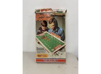 Vintage NFL Tudor Electric Football Game 1970s Original Box Turns On