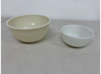 Anchor Hocking Fire King Oven Ware Milk Glass Ivory Swirl Mixing Bowl And Small Fire King White Bowl
