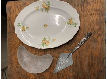 Canonsburg Pottery Oval Serving In Sun Valley Yellow Rose Pattern & Godinger Cake Pie Server Grape & Leaf