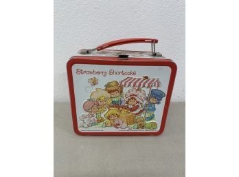 Vintage 1981 Aladdin Strawberry Shortcake SSC Metal Lunch Box