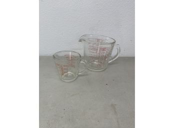 Two Vintage PYREX Measuring Cups RED Letters D-Handle Closed Handle USA 1950s -1960s