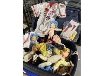 Lot Of Children's Dolls, Raggedy Anne, Uniform And Loom Supplies Incl Rubbermaid Tote With Lid