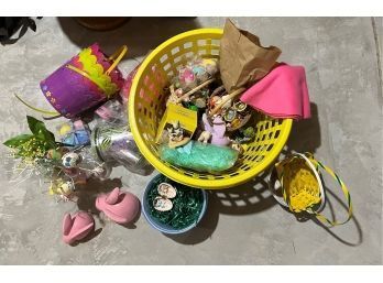 Lot Of Easter Decor Incl Baskets, Figurines, Grass Etc